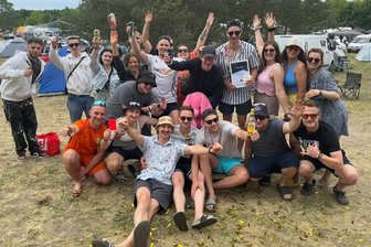 Sputnik Spring Break: Erzgebirger bekommt auf Festival seinen großen Auftritt - Die Erzgebirger haben auf dem Festival auch einen Geburtstag gefeiert.