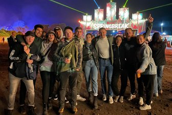 Sputnik Spring Break: Warum es für einige Erzgebirger vielleicht das letzte Festival war - Die Truppe aus dem Erzgebirge um Christopher Gahler hat vier Tage lang beim Sputnik Spring Break gefeiert.