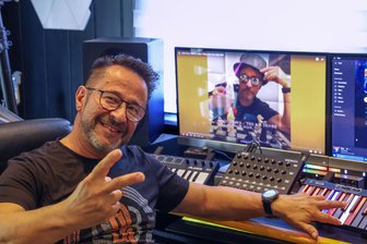 St. Egidien: Komponist der Hip-Hop-Hymne feilt mit 62 am „Sprung nach vorn“ - Andi Hisslinger alias Andi Oriva in seinem Tonstudio; Er hat eine Hip-Hop-Hymne zur 705-Jahr-Feier von St. Egidien produziert.