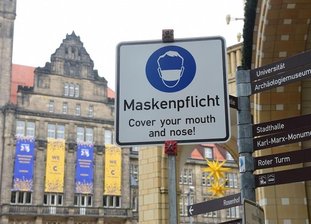 Staatsregierung und Kommunalvertreter zur Corona-Lage: Bisherige Maßnahmen nicht ausreichend -