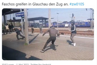 Staatsschutz ermittelt nach Ausschreitungen am 1. Mai auf dem Bahnhof Glauchau - Zeugen gesucht - Am Bahnhof Glauchau warfen am Sonntagvormittag Anhänger des III. Weges Steine auf einen Zug, in dem Gegendemonstranten unterwegs nach Zwickau waren.
