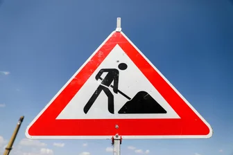Staatsstraße im Erzgebirge wird zwei Wochen voll gesperrt - Mancherorts verursacht der gewünschte Breitbandausbau Behinderungen durch Baustellen.