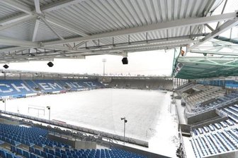 Stadion: Sitze werden montiert -