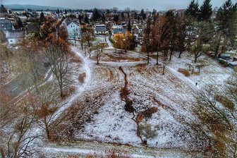 Stadt Auerbach lässt im Schraderpark zwei Teiche revitalisieren - Dem Schraderpark von Auerbach stehen im Winterhalbjahr Umbauarbeiten bevor.