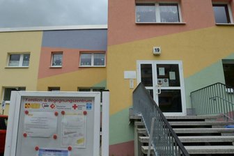 Stadt Auerbach verkauft Zentrum für Familien an ASB - Das Familien- und Begegnungszentrum an der Andreas-Schubert-Straße von Auerbach hat für 332.000 Euro den Besitzer gewechselt.