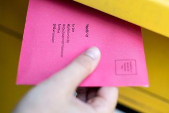 Stadt Chemnitz rät von unnötiger Briefwahl ab - Briefwähler haben in diesem Jahr weniger Zeit als sonst, um ihre Unterlagen zu beantragen und zurückzuschicken.