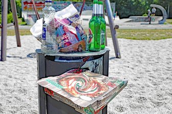 Stadt Crimmitschau verstärkt das Team des Bauhofes - Ab dem kommenden Jahr leeren Mitarbeiter des Bauhofs Papierkörbe im Crimmitschauer Gebiet.