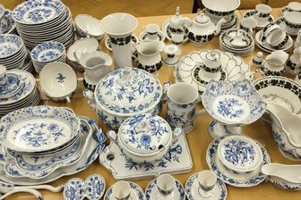 Stadt Geringswalde erbt Meißener Porzellan - Teil des Porzellans aus der Manufaktur Meißen, die der Stadt Geringswalde vererbt wurde.