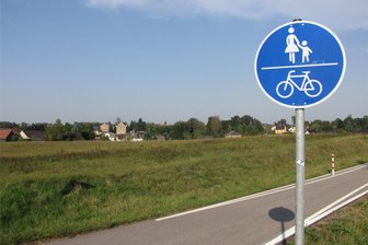 Stadt Geringswalde will Bauland anbieten - Das geplante Baugebiet wird durch den Unteren Hohlweg geteilt. Der östliche Teil erstreckt sich unterhalb des Radweges in Richtung Bachgasse und Klosterviertel.