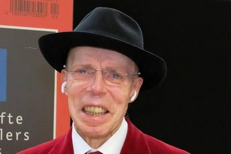 Stadt Greiz ehrt Gunther von Hagens -