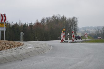Stadt Hof bereitet für B 173 Ortsumgehung von Haidt vor: Zwangsenteignungen drohen - Verkehr der B 173 soll künftig vor Haidt auf eine Umgehungsstraße geführt werden.