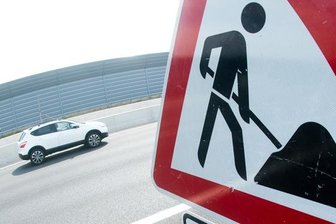 Stadt lässt Bodenwellen auf Zschopauer Straße beseitigen -