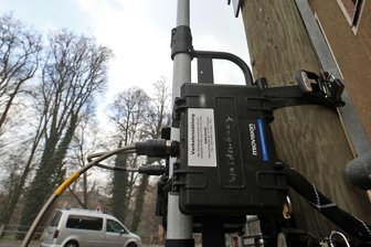 Stadt lässt Verkehr an Kreuzungen in Chemnitz zählen - Mit an Masten installierten Kameras (hier ein Foto einer Zählung aus Waldenburg) lässt die Stadt am Dienstag und Donnerstag in Chemnitz den Verkehr zählen.