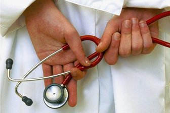 Stadt Markneukirchen kämpft um Urologen im Oberland - Die Stadt Markneukirchen setzt alle Hebel in Bewegung, dass die urologische Servicestelle im Ortsteil Siebenbrunn auch in einer aktuell schwierigen Lage erhalten bleibt.