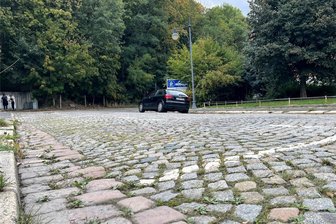 Stadt Plauen legt weiteren Teil des Syra-Baches frei - Die Theaterstraße soll im Zuge der Arbeiten am Brückenbauwerk über die Syra mit instandgesetzt werden.
