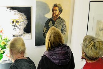 Stadtgalerie Frankenberg: Ein Abend für Bernd Steinwendner - Auch Selbstporträts aus verschiedenen Jahren gehören zur Ausstellung "In Erinnerung an Bernd Steinwendner". 