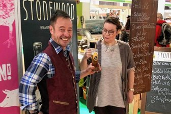 Stadtgeflüster: Chemnitzer Bier für die Grüne Woche - Michael Friedrich und Conny Hartmann trafen sich bei der Grünen Woche in Berlin auf ein Bierchen