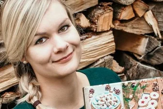 Stadtgeflüster: Süße Plätzchen aus Pflanzen - Bloggerin und Autorin Carolin Loße hat ein Buch zu veganer Weihnachtsbäckerei geschrieben. 
