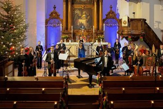 Stadtkirche Augustusburg ersetzt Berliner Dom - Die Junge Philharmonie Augustusburg hat in kleiner Besetzung in der Stadtkirche Augustusburg statt im Berliner Dom gespielt. Das Weihnachtskonzert wurde als Video aufgezeichnet. 