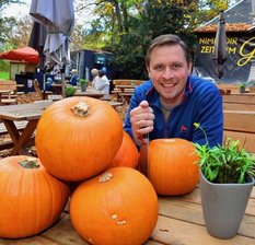 Stadtpark Hainichen erhält erstmals Winterzauber - Norbert Hohmann in der "Apotheke im Park" in Hainichen. 