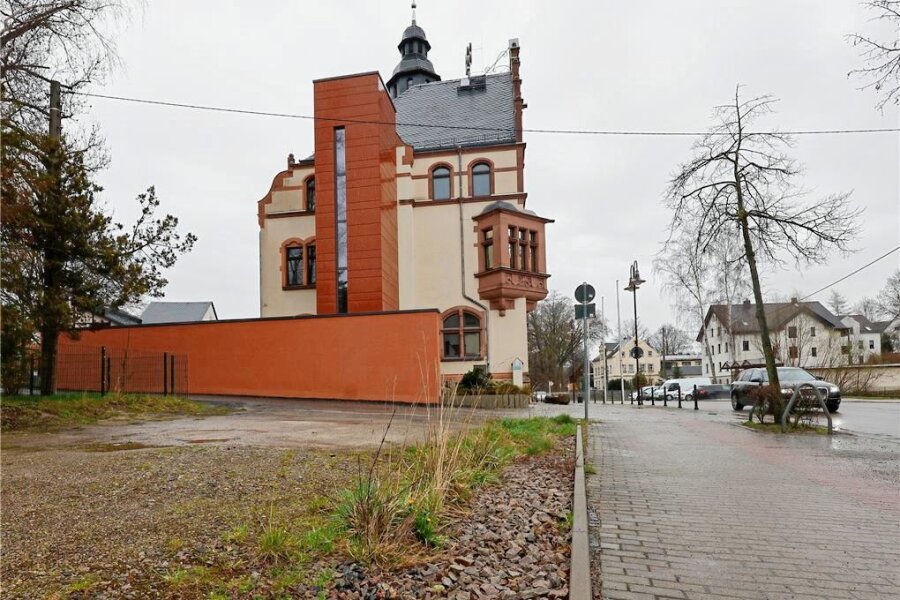 Stadträte stimmen dem Millionen-Minus zu - Der geplante Parkplatz am Rathaus ist eine der kleineren Oberlungwitzer Investitionen. 