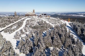 Stadtrat von Oberwiesenthal entscheidet über touristische Marschroute am Fichtelberg bis 2030 - Am Dienstagabend geht es im Oberwiesenthaler Stadtrat um die künftige touristische Ausrichtung am Fichtelberg.