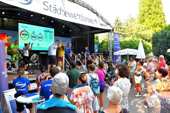 Städtewettbewerb von Envia M: Hainichen weiter an der Spitze - Großer Jubel am 21. Juli zum Parkfest in Hainichen. Die Stadt hatte beim Städtewettbewerb die Führung übernommen.