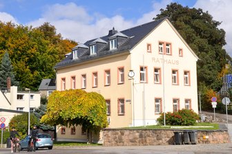 Standesamt in Hartmannsdorf droht Überlastung - Im Hartmannsdorfer Rathaus droht Personalmangel in einem Amt.