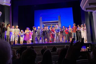 Starke Gefühle: „Gianni Schicchi/Der Bajazzo“ im Theater Freiberg ergreift das Publikum - Jubel bei der Premiere von „Gianni Schicchi/Der Bajazzo“ am Samstagabend in Freiberg.