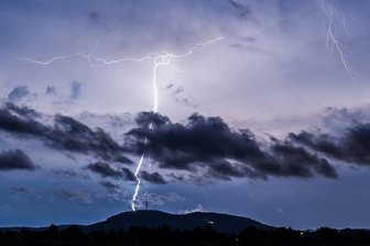 Starke Gewitter in Sachsen - Wetterdienst gibt Entwarnung -