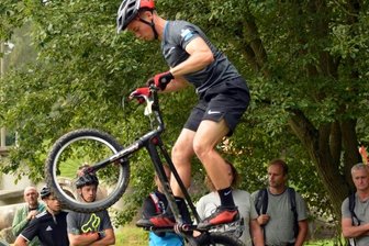 Starker Auftritt auf heimischem Terrain - Robin Lehnert trumpfte auf seiner "Heimstrecke" groß auf und setzte sich im vereinsinternen Duell gegen Marco Thomä durch.