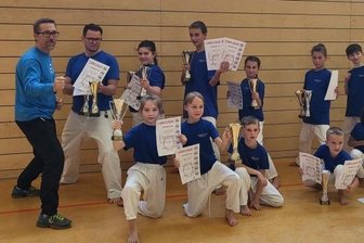 Starker Auftritt in Landeshauptstadt - Die Form bei den Zwickauer Nachwuchssportlern passt: Im November starten sie erstmals außerhalb Sachsens zu einem Ranglistenwettkampf in Bestensee (Brandenburg). 