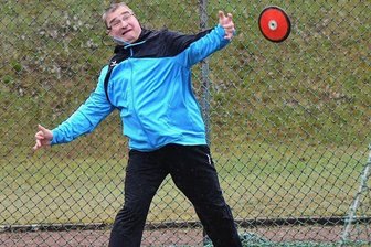 Starkes Comeback nach langer Pause - Wieder im Ring: Andreas Stumm (TVL Freiberg) feierte beim 18. Werfertag SV 1870 Großolbersdorf sein Leichtathletik-Comeback.