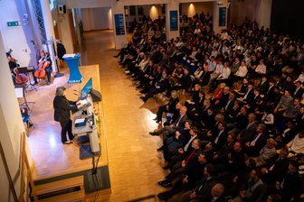 Start ins Wintersemester: Freiberg bleibt international, Mittweida punktet mit beliebten Studiengängen - Die feierliche Immatrikulation der TU Freiberg fand in der Alten Mensa statt.