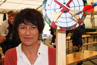Startschuss für Schützenfest fällt am Freitagabend - Babara Walther-Wilfert ist die amtierende Niederalbertsdorfer Schützenkönigin. Am Wochenende endet ihre Regentschaft. 