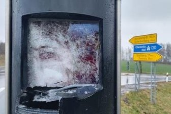 Stationärer Blitzer gesprengt - Dieser Blitzer bei Elterlein wurde gesprengt. 