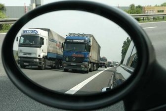 Staustrecke: Amt ändert auf A 4 Verkehrsführung -