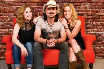 Stefanie Hertel und ihre Familienband More Than Words veröffentlichen neues Album - More Than Words: Johanna Mross, Lanny Lanner und Stefanie Hertel (v.l.).