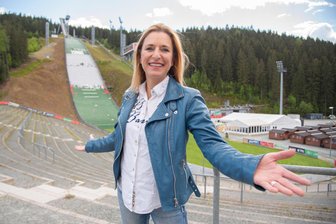 Stefanie Hertels Open Air und noch viel mehr: Pfingst-Tipps fürs Obere Vogtland - Heimspiel in der Arena: Stefanie Hertel lädt am Sonntag anlässlich ihres 40-jährigen Bühnenjubiläums zum Open Air nach Klingenthal ein.