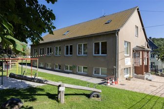 Steigende Elternbeiträge: Nächste Stadt im Erzgebirge betroffen - Die Kindertagesstätte „Pünktchen“ in Jahnsbach ist eine von vier Thumer Kindereinrichtungen.