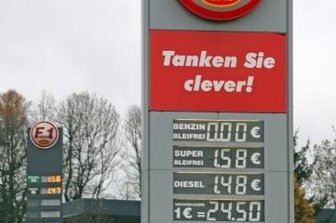 Steigende Spritpreise in Tschechien: Lohnt die Fahrt noch? - Mittlerweile sind auch in Tschechien die Preise für Benzin gestiegen.