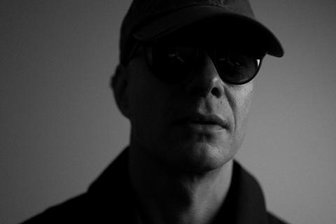 Stein vom Herzen: Das neue Album von Trettmann ist eine Klasse für sich! - Geerdet: Trettmann