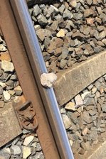 Steine auf Schienen gelegt: Zugstrecke in Plauen gesperrt - 