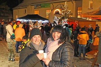 Steinpleiser Weihnacht mit Mundharmonika-Konzert - Die Steinpleiser Turnhallenweihnacht findet am 14. Dezember im Dorf statt.