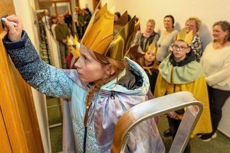 Sternsinger bringen Segen ins Rathaus - 