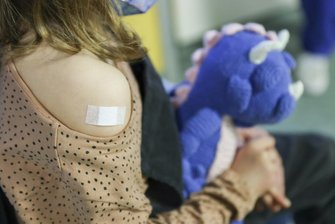 Stiko empfiehlt Corona-Impfung für gesunde Kinder zwischen 5 und 11 -