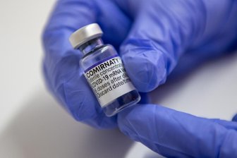 Stiko empfiehlt für Unter-30-Jährige nur noch Biontech-Impfstoff -