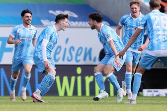 Stimmen des Chemnitzer FC zum Erfolg gegen Zwickau: „Ein Derby-Sieg gehört immer den Fans“ - Die Spieler des Chemnitzer FC hatten im Derby gegen den FSV Zwickau viel Grund zur Freude.