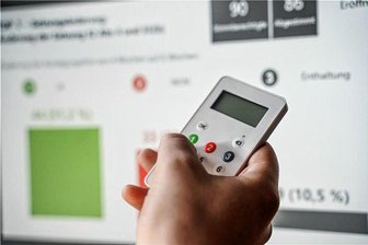 Stimmen die Plauener Stadträte bald elektronisch ab? - So sieht die neue Abstimmhilfe für die Plauener Stadträte aus. Im Kreistag nutzt man das System bereits seit dem Jahr 2017. 