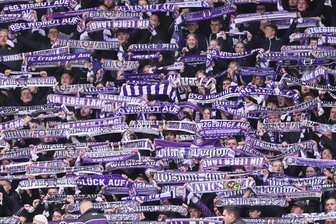 Stimmen nach dem letzten Heimspiel des FC Erzgebirge Aue: „Riesenkompliment an die Fans“ - Die Fans unterstützten die Veilchen im letzten Heimspiel in der 3. Liga extrem lautstark – und das trotz des bereits feststehenden Abstiegs.